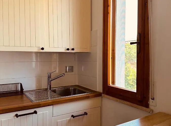 Jo's House Calambrone